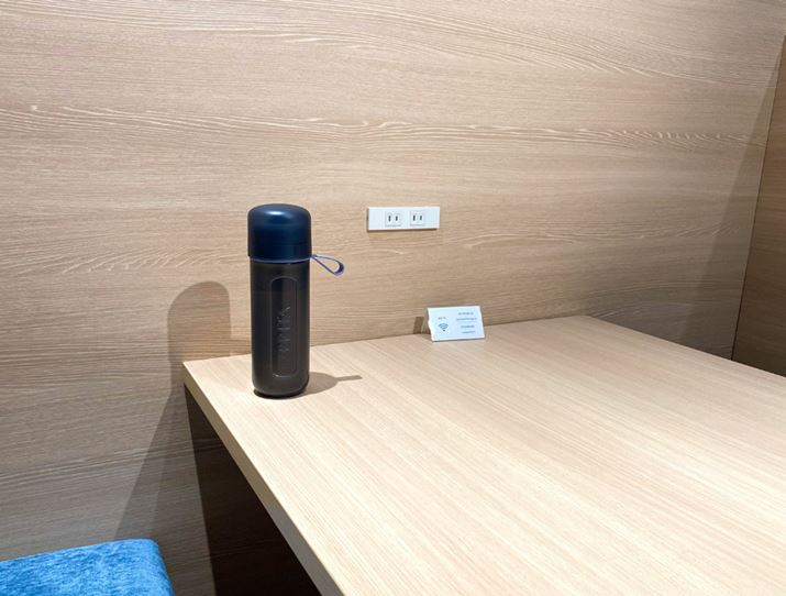 ~[eBOp̃fXNɎQBލۂ̓Lbvp