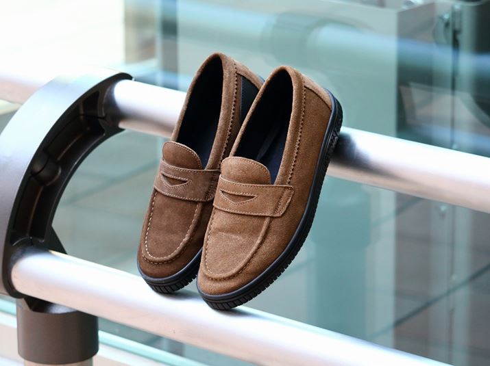 1980&#12316;1990NɃXg[gJ`[Ƀn}Ăppɂ͉́uGAEH[NvB͓̃IWif\Ȍ蒉ɍČv_NgWJ{哱̃vWFNgAl̑Ƀn}郍[t@[^Cv̈ꑫЉI