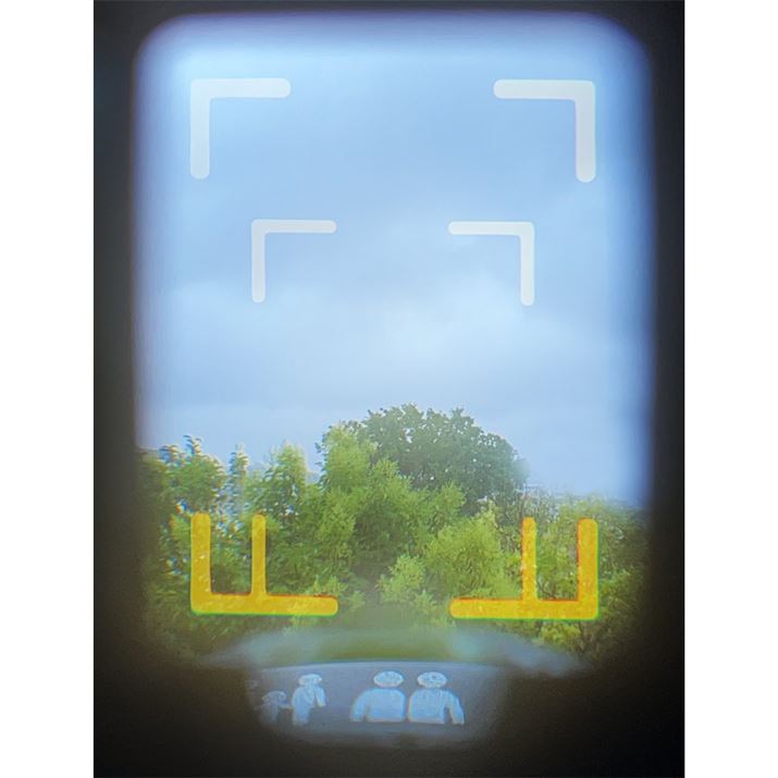 t@C_[Be摜Bn[tTCŶ߁AJ𐳈ʒuō\Ƃ̃t@C_[͏cʒu\}ɂȂBt@C_[̊Og͒ʏBe̎gAg͋ߋBe̎␳gBt@C_[̉ɂ́A][tH[JXÕACR傫\