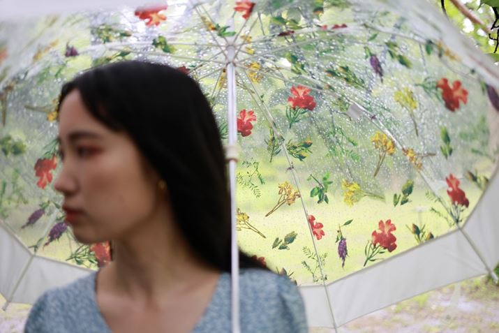 邢Pœ_ÝAÏłኴx̂܂܃Vb^[Xs[h𗎂ƂAx̍ʐ^BełB̃P͉J͗l̒ōsAÂCɂBeɏWłEOS R6 Mark IIARF35mm F1.8 MACRO IS STMA35mmAF1.8A1/500bAISO800A+1.0EVAzCgoXFAsN`[X^CFI[g