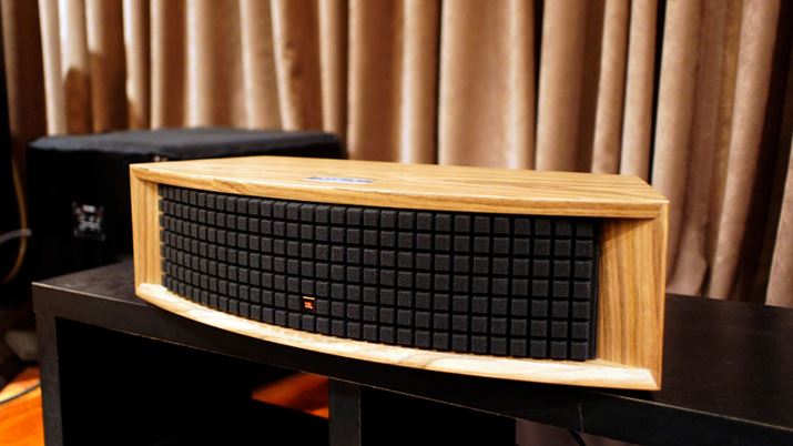 ЂƂŉyĐł̌^Xs[J[uL42msvBARCΉHDMI[qĂ