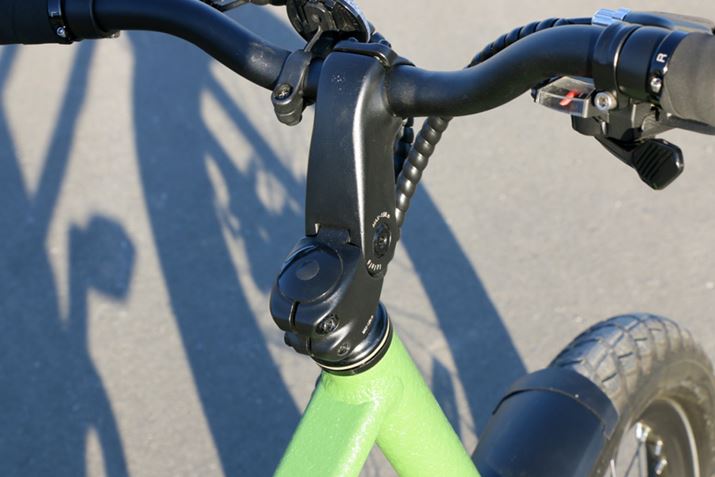 nhxXeɍ@\𓋍ځBATh̍840`970mm͈̔͂ŕςBKg155`185cm