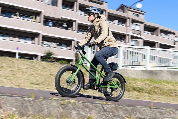 AVXg̃I/Itŏo͂̐؂ւ@\͂ȂAyMAI΂ȂĂ⓹X[Yɓoꂽ