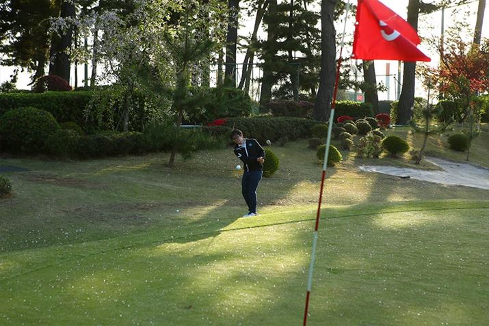 O[̎ł̔Ƃł́uTOChv₷̂łAsƂƃUbNCɃwbhhĂ܂܂BX~XĂĂꂽ̂́uDOChvł