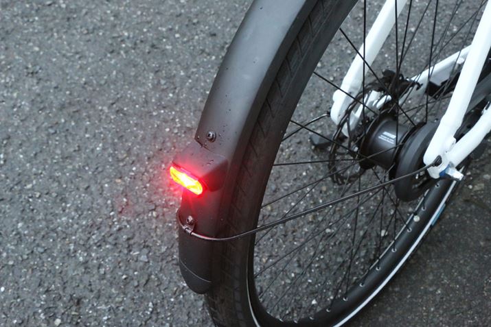 ÃtF_[ɂ̓e[v𑕔Be[vobe[狋d