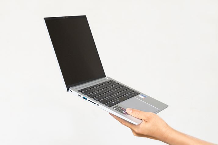 dʖ975g/16.4mm̌yăXȃ{fB