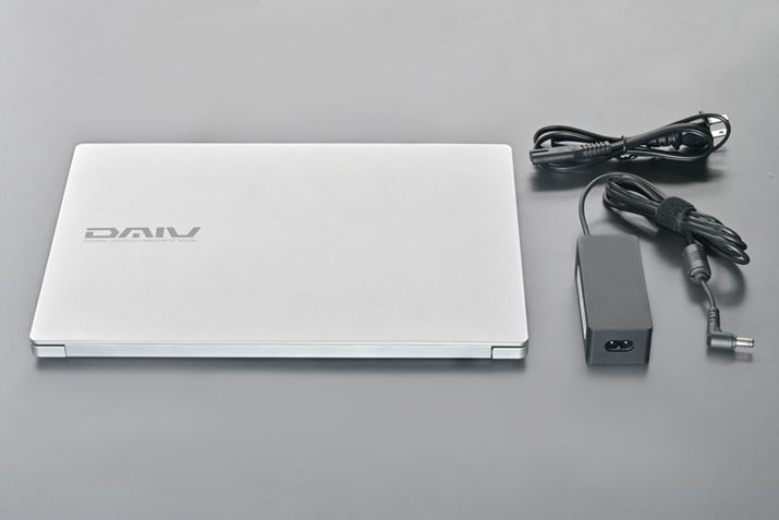 tACA_v^[65Wo̓^CvŁA{̃̕TCY͖39ij×28ij×94isjmmAdʂ͖240gBrIRpNgɎ܂Ă܂