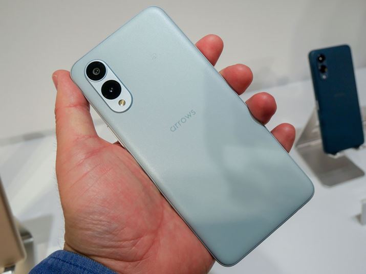 FCNTuarrows We2vɁuDimensity 7025v̗pȂǁACO[J[Ɍ炸[J[ɂfBAebN`bvZbg̗p̔gLĂ