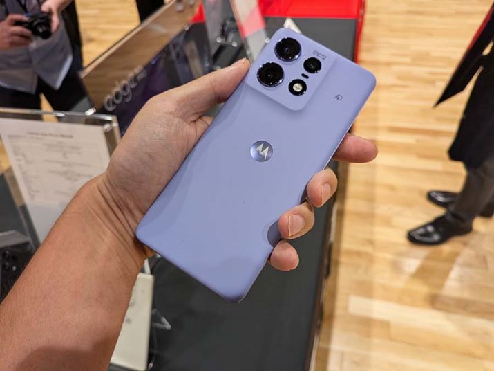 wʂ̃r[KU[́Aق̃X}[gtHł͖킦ȂKȎGBXȂ̂Ńz[h₷ł