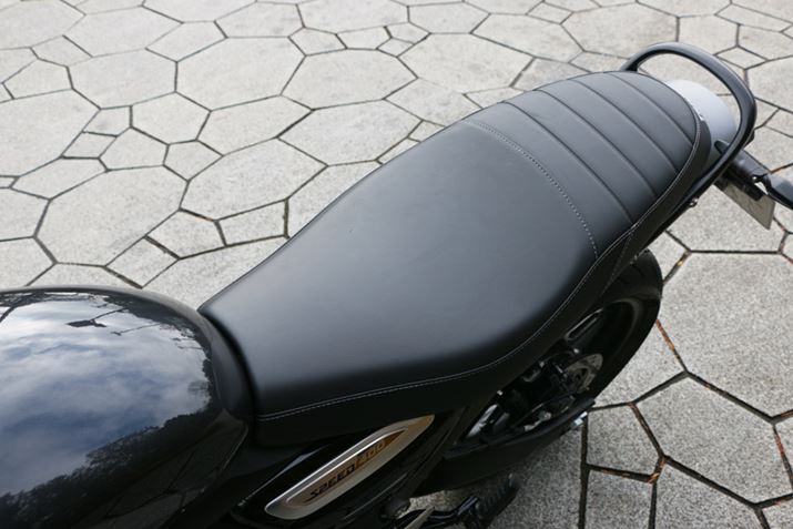 V[g̓^f^bN[̂悤ɂȂƓ̃fUCBOi荞񂾌`ŁAɍv