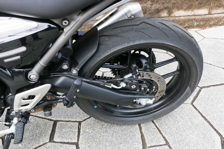 A^C̃TCY150/60 R17BsufBAub\IIIṽWA^C𗚂