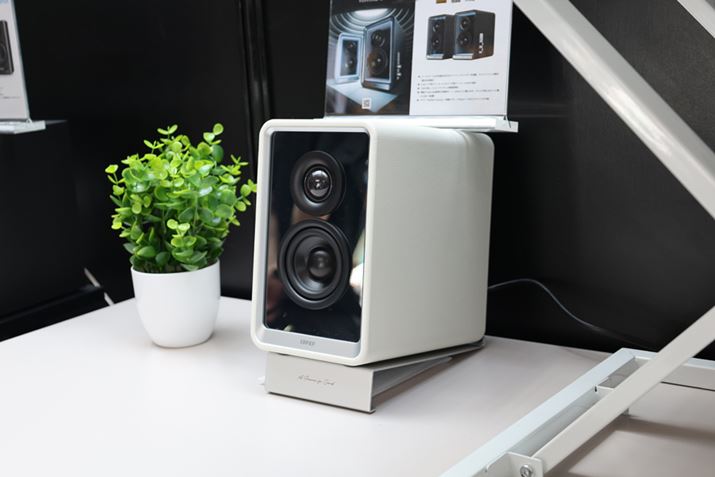 Edifier̕ǂANeBuXs[J[uED-QR65v