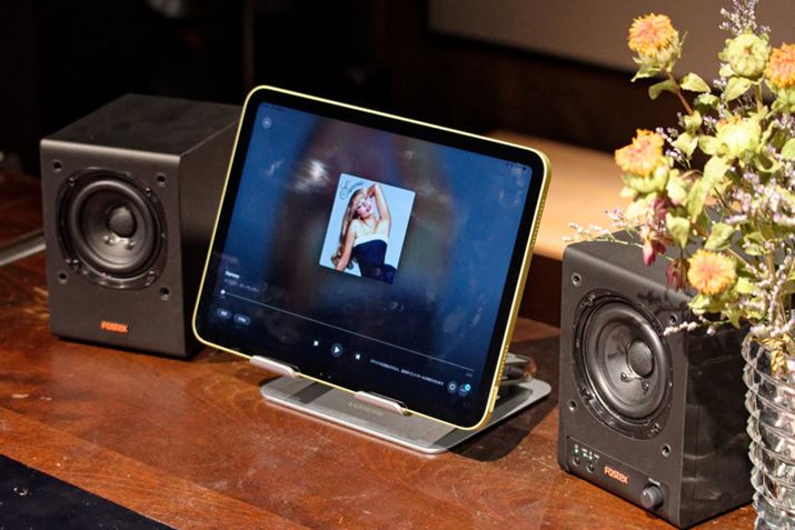 Ńr[̂́AFOSTEXitHXeNXj́uPM0.1BDvB͂3.5mmXeI~jWbNBluetootĥ݁AƂVvȃANeBuXs[J[ł