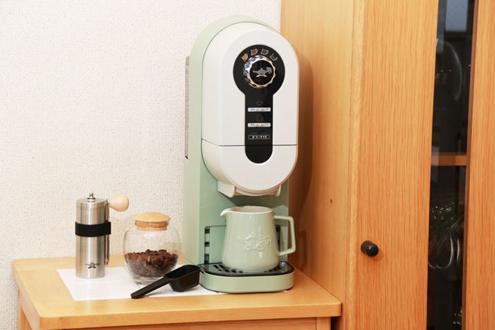 TCY155ij×254isj×414ijmmƔrIRpNgȂ̂ŁAƂXy[Xΐݒuł܂Bd͂970W