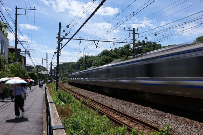 LUMIX S9ALUMIX S 28-200mm F4-7.1 MACRO O.I.S.A33mmAF36A1/10bA-0.3EVAISO100AzCgoXFzAtHgX^CFi