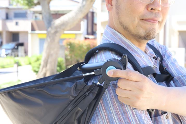 PނƂ́AE̐F̃{^OCbƉނƂŃbNBXXƊȒPɂ߂܂