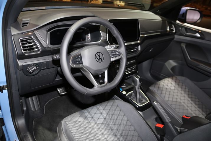 uT-CrossṽCeAB_bV{[hɃ\tgpbh̗pȂǂɂāA߂Ă