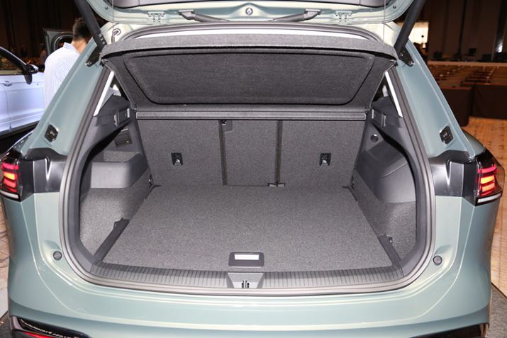 {fBTCY͐ƂقړȂAQbWXy[X37Lg傳652LɂȂiȂ|ۂɂ͍ő1,650LƁA1,655L⌸j