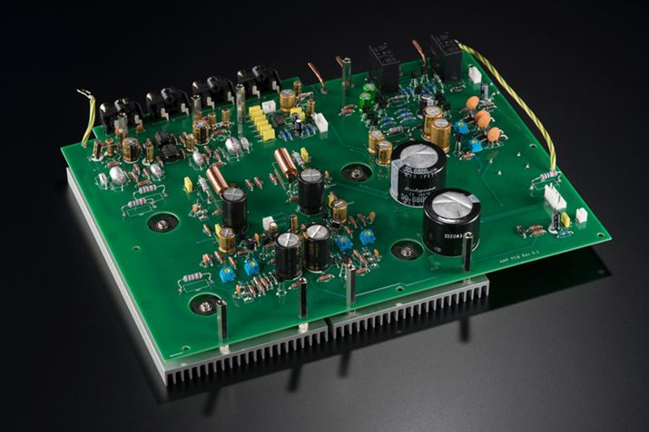 uVA 40 rebirthvɓڂB4󂢂Ă镔EXICOÑp[MOS FET