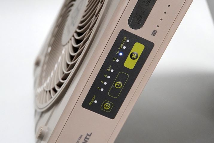 R͕tĂȂ߁A{̑ʂɂ鑀암ŉ^]̃I/ItAʂ̒߁A^C}[ݒȂǂs܂B[ɂ̂uYv{^B̏ɂLED̓YIɓ_قAobe[cʂ10ɂȂƓ_ł܂