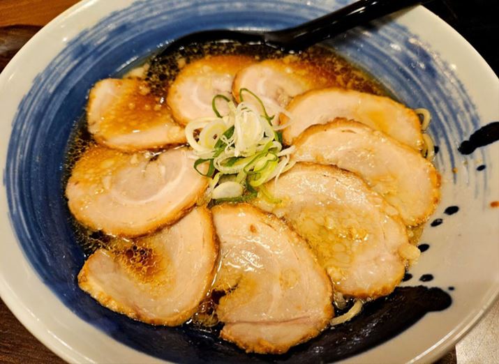 uvṽ`[V[˂1,080~B1,000~ĝŁASz80~łgN܂