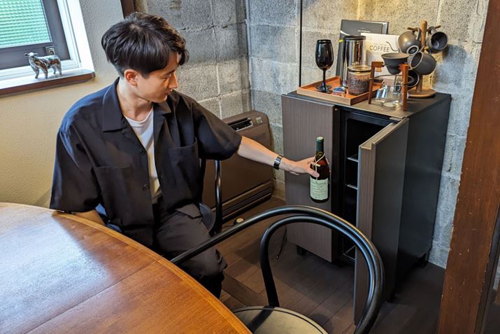 ֎qɍԂłɓ̂̂o₷̂ŁA_CjOe[ű߂ɒuĂ̂֗B܂܂œVɂ肪͂̂ŁÃXy[XɕKvȂ̂uĂ̂ł傤