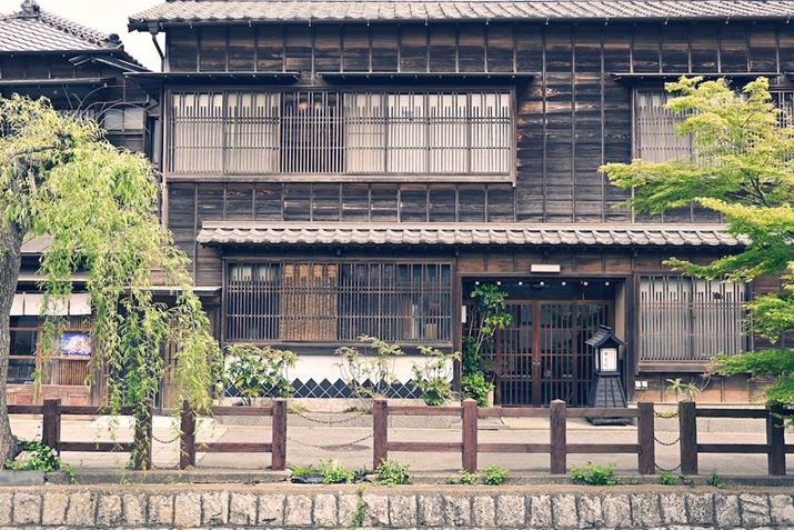 Â݂ɂ̓goługCv悭Ȃ݂܂Z fcANIKKOR Z 28mm f/2.8AF6.3A1/160bAISO100A+0.3EVAzCgoXFAUTOAsN`[Rg[FgC