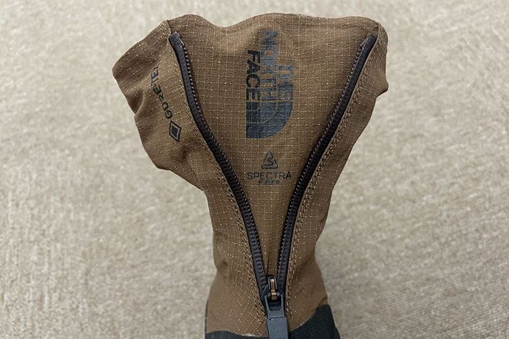 둫ɔzꂽobNt@Xi[́AEX[Yɂ邢ۂŁAJ⍻̐ZhK[bg\̗pB̕͏_Ȃ̂ŁAsɂ̓QbWXy[XɃRpNgɎ[ł