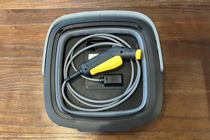 z[XgK[KȂ{̂Ɋi[ł̂ŁAЕtyXB{̂p[cOȂ̂ŁAz[XgK[KɎcoSz܂