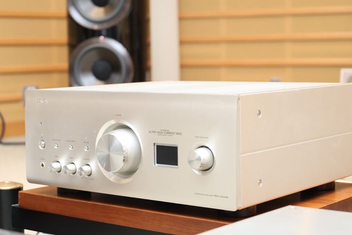 D/ARo[^[vCAvuPMA-3000NEvBUSB DAC@\ōő384kHz/32bitiPCMj^11.2MHziDSDjMɑΉ