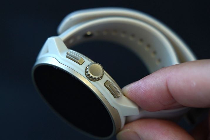 {̂̉ETChɕ{^3B̃[Y{^͉]_C