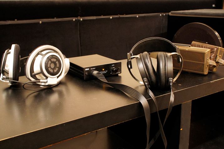 ́uSRM-270SvƁuSR-X1vɉArpƂă[nCU[uHD800vijSTAXuSRS-404 SignatureviEjpӂ