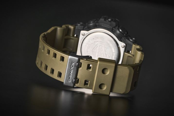 J[LF̎ohB^obNɍ󂳂ꂽG-SHOCK̃S߂