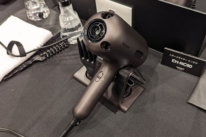 mYX^hƖ{̃X^h͏d˂Đݒuł̂ŁARpNgɎ[ł܂