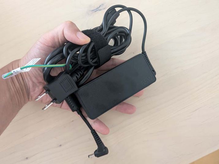 ACA_v^[͊̏ɒuĂ܂ɂȂȂRpNgȃTCYł