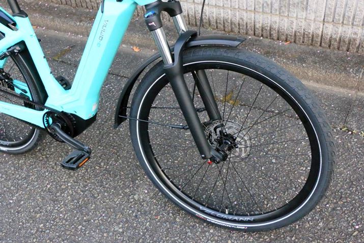 ^C͑OƂ21.5C`Ƒ߁BSn悳B^Cɍ킹tF_[iD悯j𑕔Ă