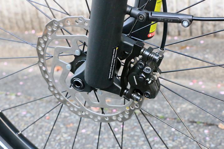 OƂAꂽ͂𔭊fBXNu[L̗pBLp[̓V}mŁA[^[a180mm