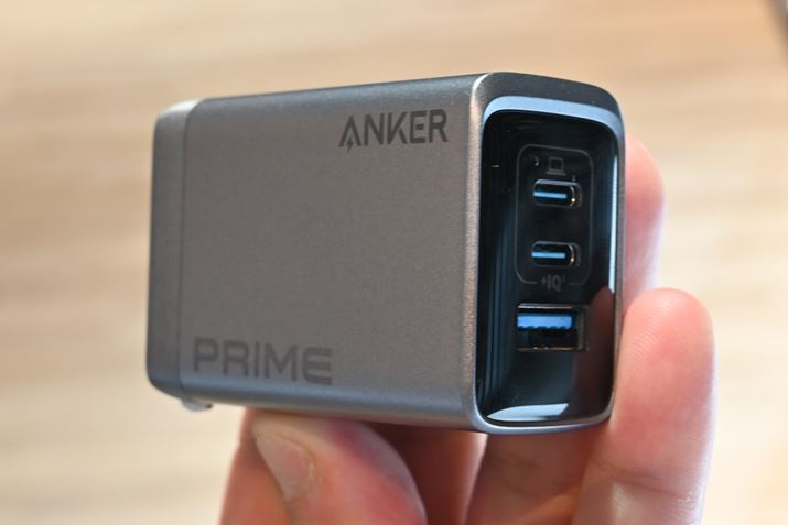 o̓|[gUSB-C2|[gAUSB-A1|[ǧv3|[gł