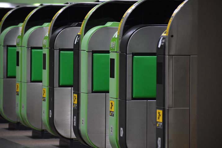 ur[J[hvƁAJR{ł̈ړeiɂgNɂȂ