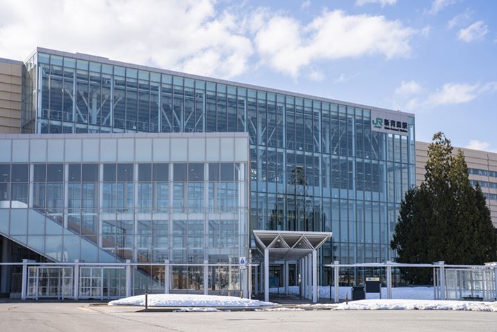 uǂɃr[[IvȂA6,000PŁuVXv܂ōsĂ܂iȂj