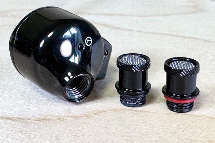 ǂ͉̈قȂ鍕OƐԃO2킪t