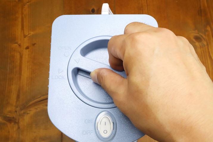 {̏ʂɂ́AǂꂽdXCb`iʐ^jƁAXZbgۂ̖{̃bNmutĂ܂