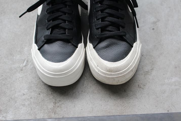 ʂ̃Xj[J[Ă݂܂B܂łȂAʐ^ču@m  Xj[J[N[i[V[gvŐ@AE@Oł