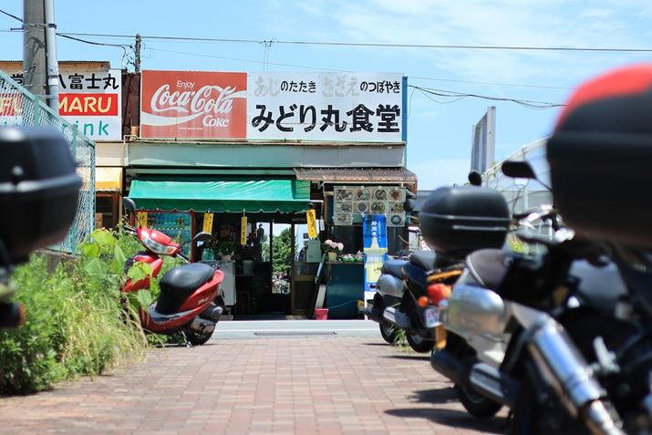 uRF50mm F1.8 STMvŊC݉̂XBeBiJłBCyF1.8̃{P`ʂɃ`Wł܂EOS R7ARF50mm F1.8 STMA50mmi35mmZ80mmjAF1.8A1/4000bAISO100AzCgoXFziB2AG2jAsN`[X^CFi