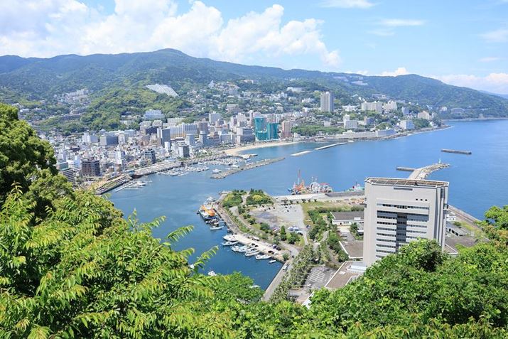 eX菭OꂽƂ납MCp낵܂BuRF-S18-150mm F3.5-6.3 IS STMv̍Lp[ŎBe܂B29mm̏œ_łA\Chɐ؂Ă܂EOS R7ARF-S18-150mm F3.5-6.3 IS STMA18mmi35mmZ29mmjAF3.5A1/800bA+0.7EVAISO100AzCgoXFzAsN`[X^CFi