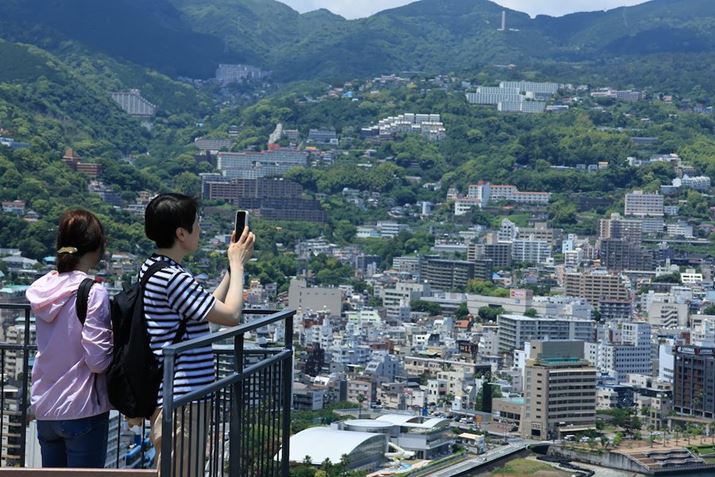 EOS R7ARF-S18-150mm F3.5-6.3 IS STMA57mmi35mmZ92mmjAF7.1A1/500bA-0.3EVAISO100AzCgoXFziB2AG2jAsN`[X^CFi