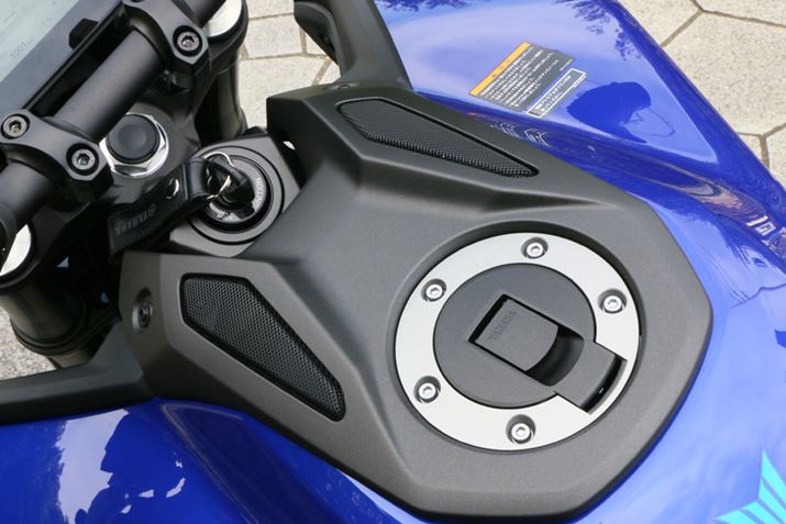 ^NLbv̋߂ɂ́AC_[ɋzC𕷂M~bN݂Ă