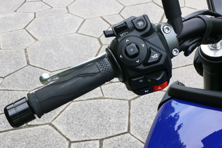 XCb`UIECJ[XCb`̌`ύXBN[YRg[@\ڂꂽ