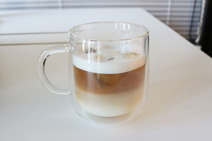 Ƃ킢̃R[hu[Ƀ~NƁAR[q[̖̂ł́H ƐSzĂ܂AƃR[q[͂̕܂Bߍׂ₩ȖÃ~N͊Â݂oAƂĂ܂₩