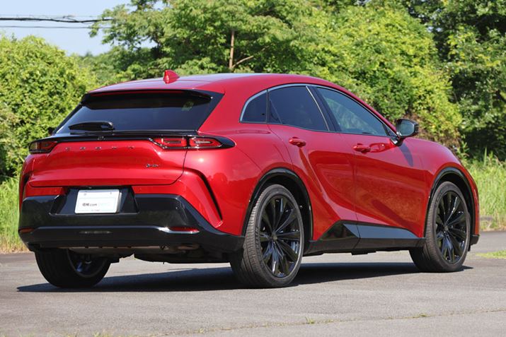 uNEX|[cv̊OςœIȃAtF_[́AʂȍH@ƍŐṼV~[VZpgĎĂ̂